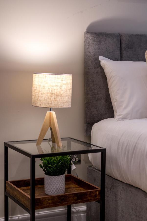 Westfield Apartment 2 Bedroom Near Notting Hill London Eksteriør billede